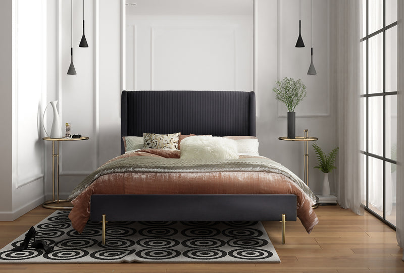 Queen Estelle Platform Bed