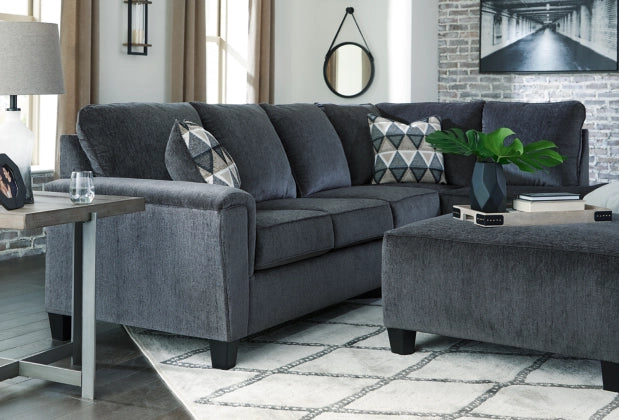 Abinger 2-Piece Sectional with Chaise in Smoke