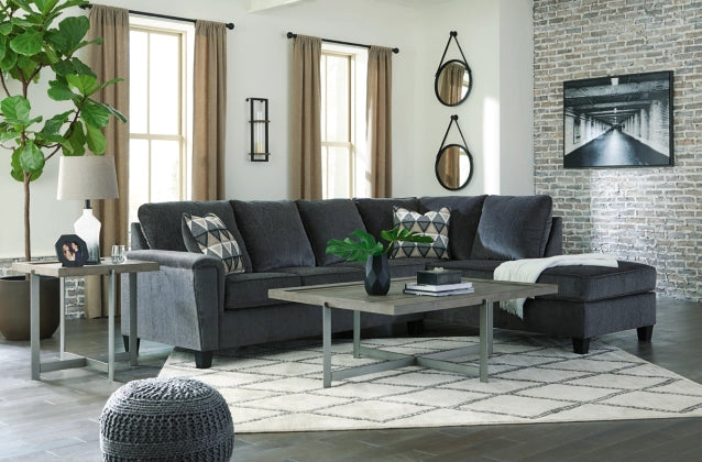 Abinger 2-Piece Sectional with Chaise in Smoke