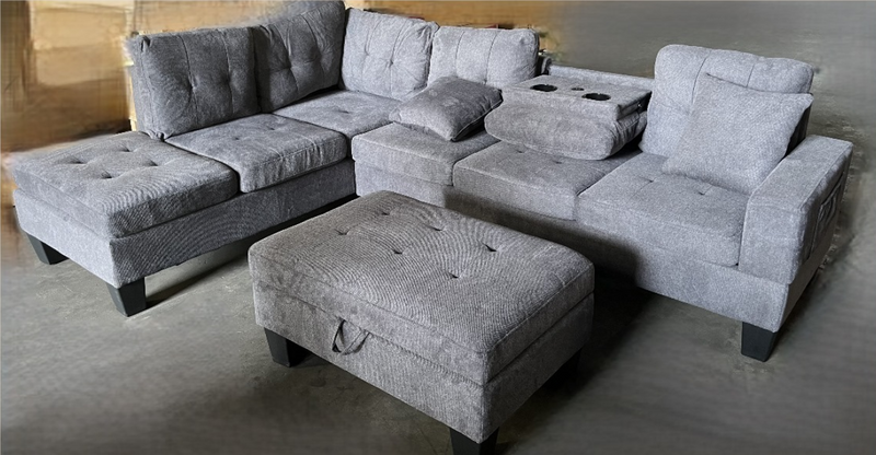 Nero USB Sectional with Reversible Chaise